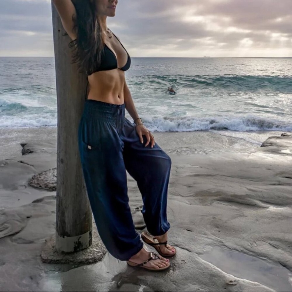 PIYoga Navy Scrunched Bottom Pant sz 12-16
